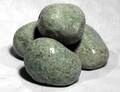 Шлифованный камень жадеит GreenStone